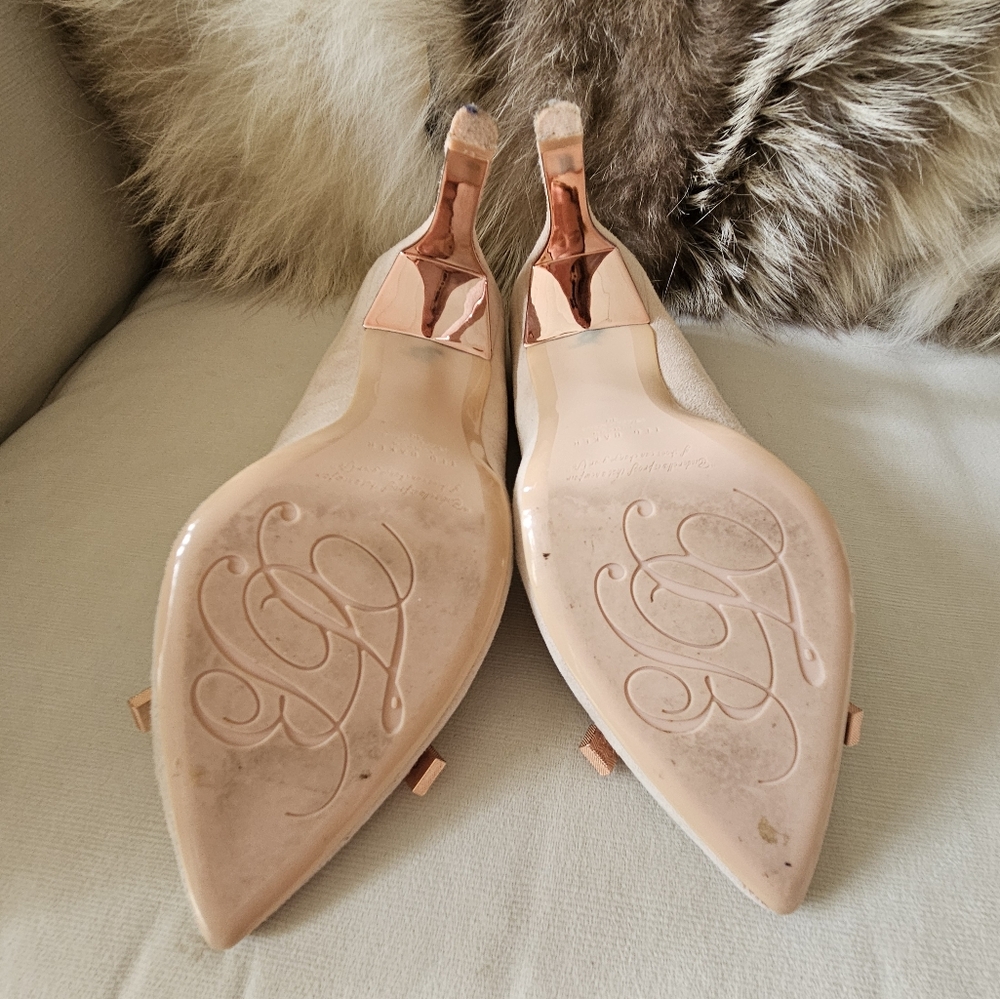 Ted Baker Pale Pink Pointed Toe Bow Heels - Picture 8 of 8